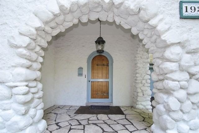 192 Park Ave - Photo 2 of 20