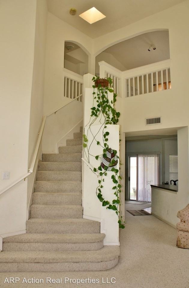 1473 Desierto Rico Ave - Photo 2 of 15