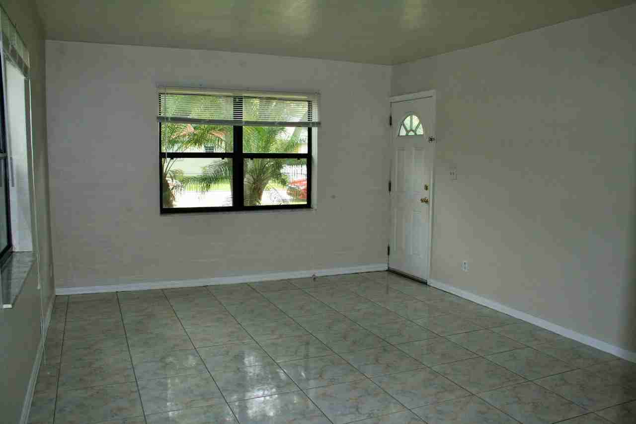 2450 4th Ave N - Photo 2 of 7