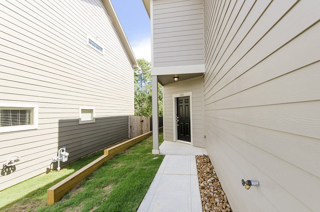 63 Woodland Hills Dr - Photo 2 of 33