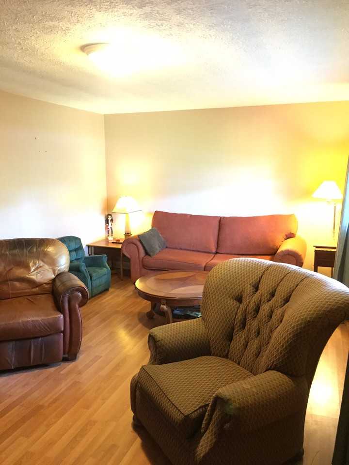 3560 Horseshoe Cir - Photo 3 of 11