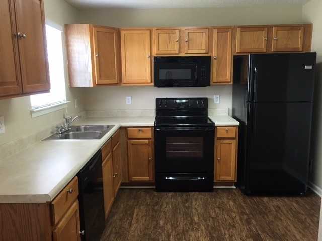 661 Rayella Dr - Photo 3 of 10