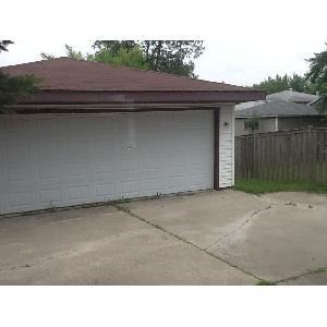 19809 Brook Ave - Photo 3 of 4