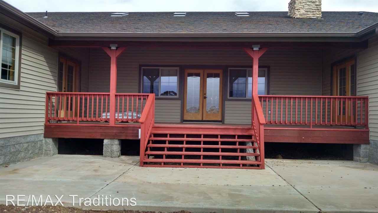 1992 Ridgeway Rd - Photo 3 of 22