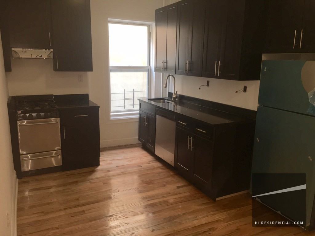 1564 Pacific Street #2R