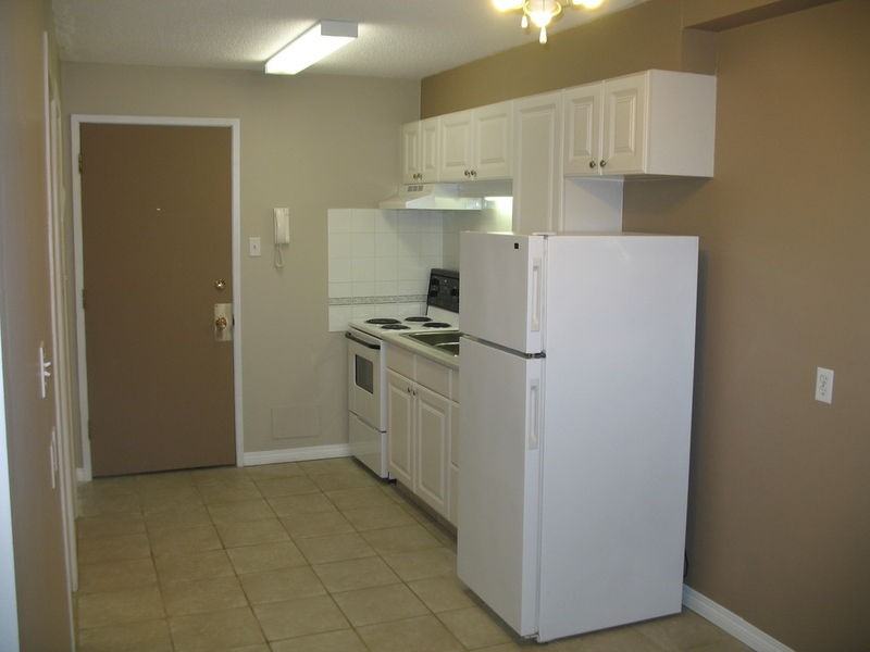 10515 85 Avenue Northwest - Photo 3 of 5