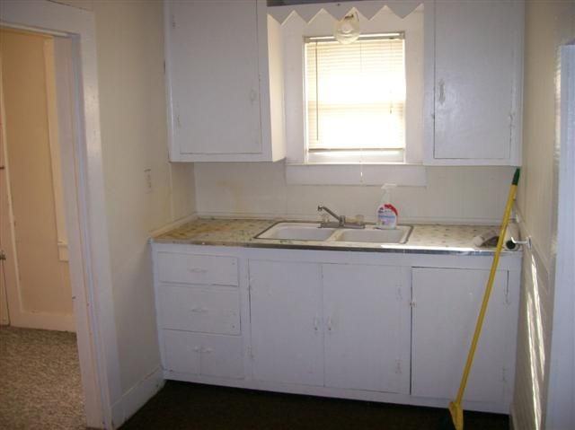 1106 Freeman Rd - Photo 3 of 6