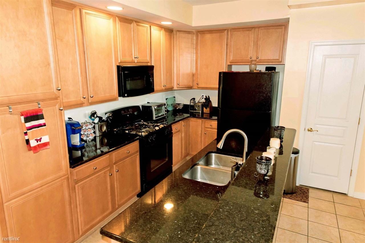 1824 Monocacy View Cir - Photo 3 of 13