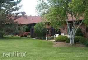 Bells of Bavaria Apartments 435 W Schleier St, Frankenmuth, MI 48734