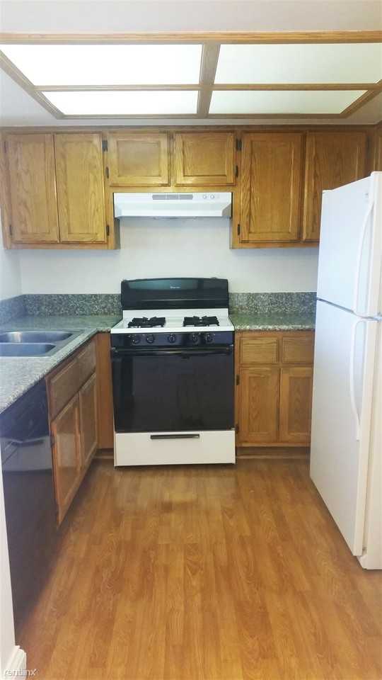 1554 E Wilson Ave - Photo 3 of 14