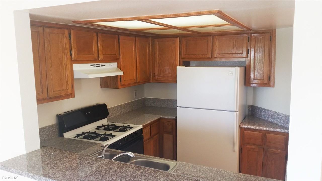 1554 E Wilson Ave - Photo 2 of 14