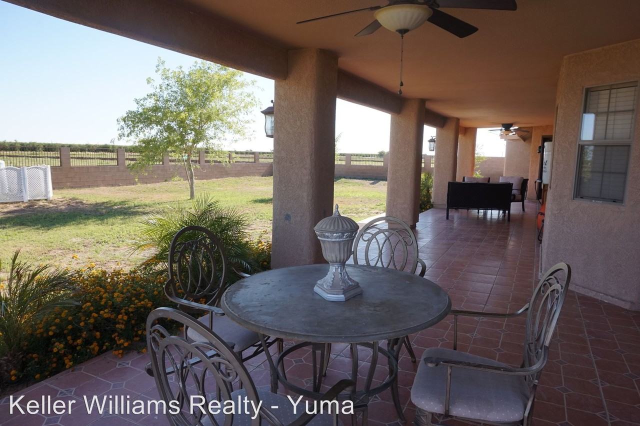 1687 E County 15th St - Photo 3 of 16