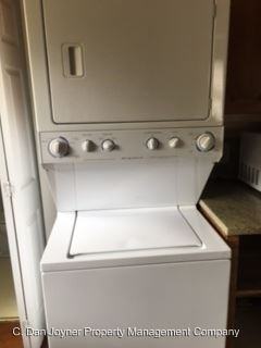 112 Westminster Dr - Photo 2 of 12