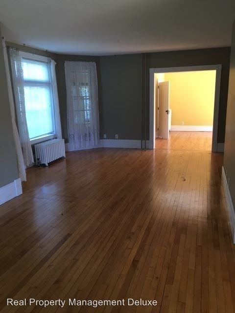 422 2nd St NW - Photo 2 of 12