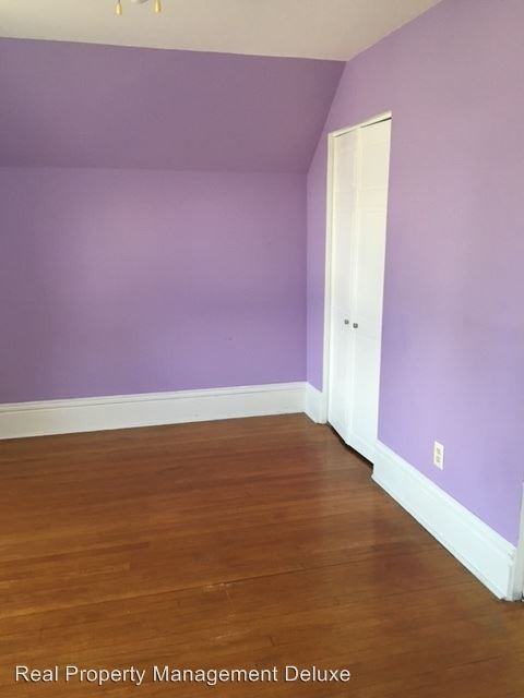 422 2nd St NW - Photo 3 of 12