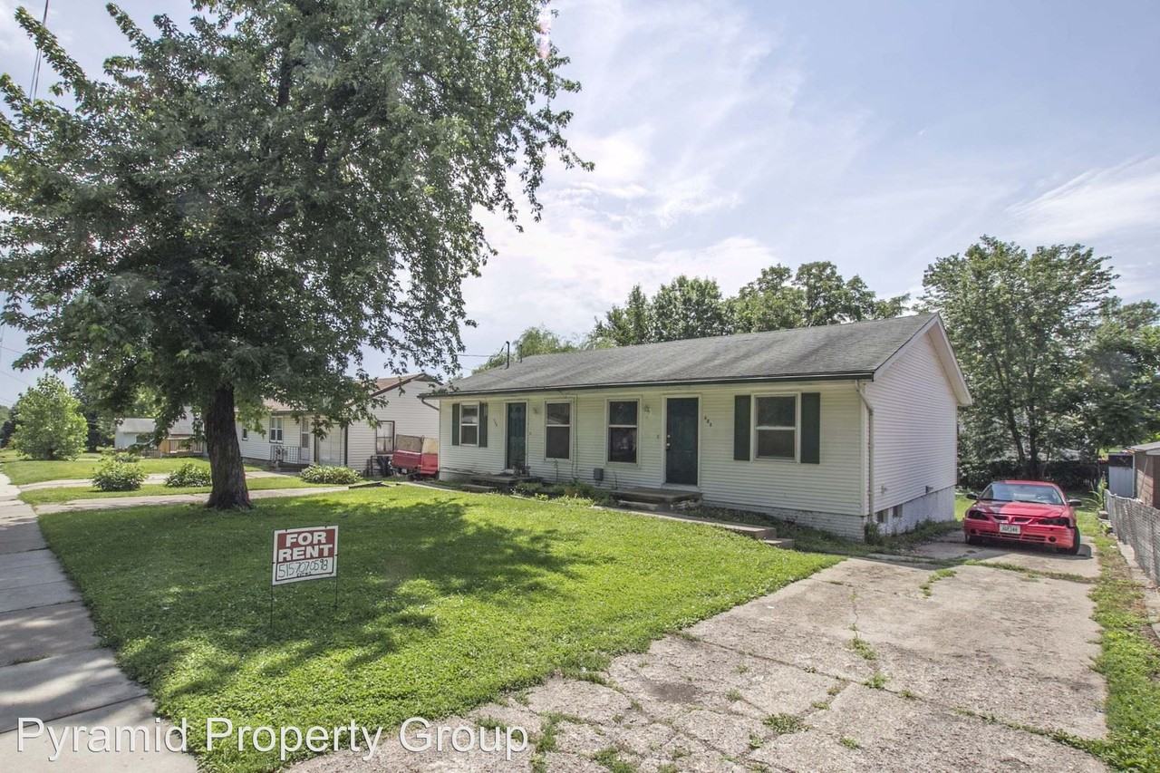 121 E Watrous Ave - Photo 2 of 13