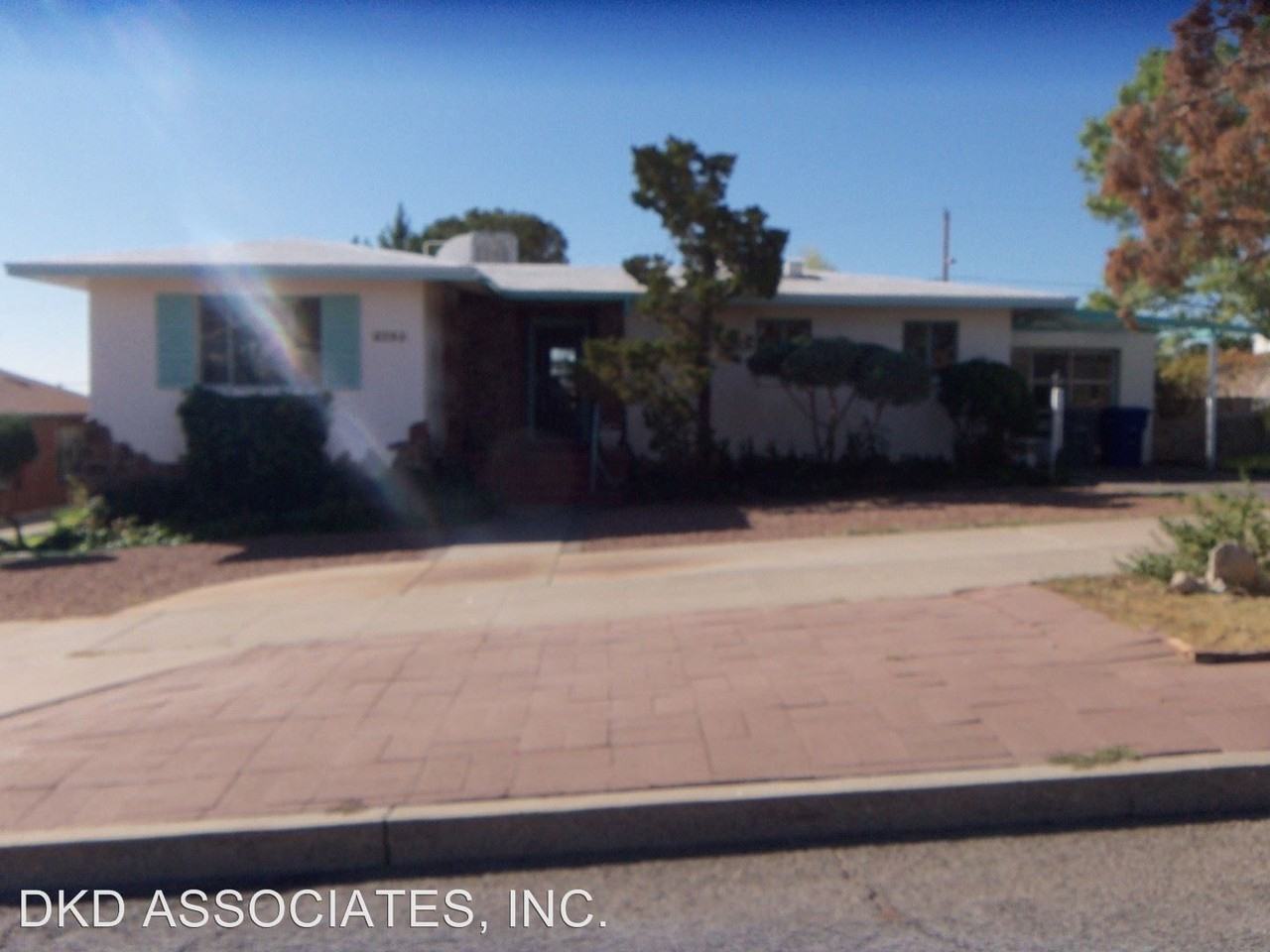 2706 Savannah Ave - Photo 2 of 24