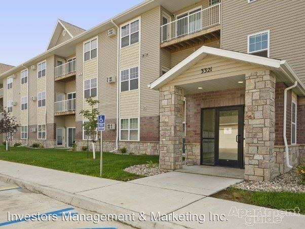 904-912 Park Avenue W. - Photo 2 of 209