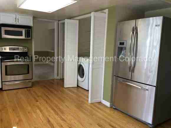 1691 S Lansing St - Photo 3 of 14