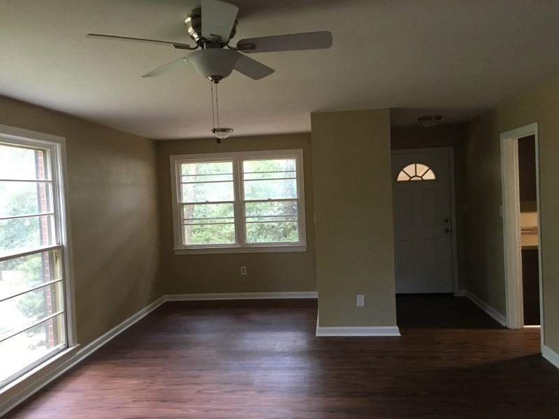 418 Laborde Dr - Photo 3 of 9