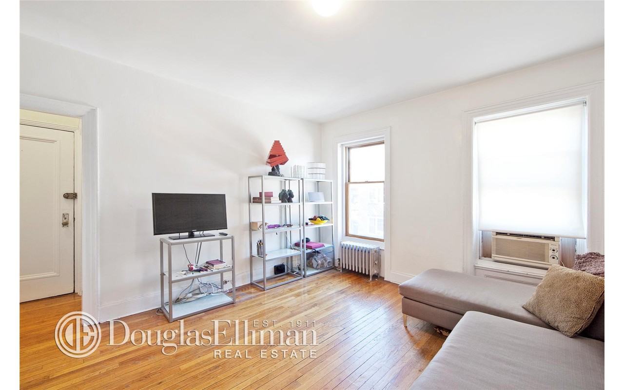 85 Bergen St #3C - Photo 3 of 6