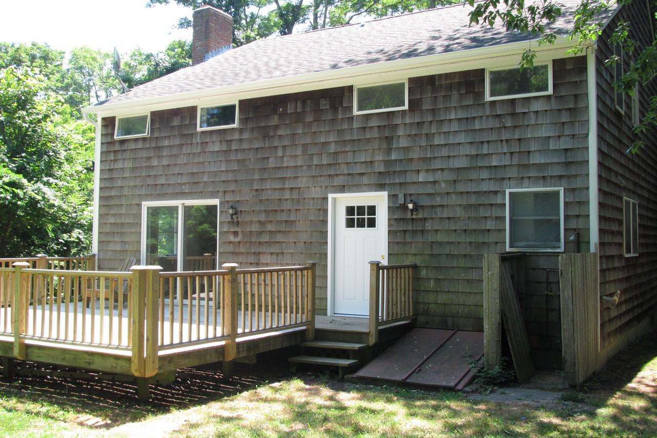 13 Marc St - Photo 2 of 20