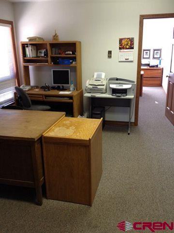 215 N Linden St - Photo 3 of 16