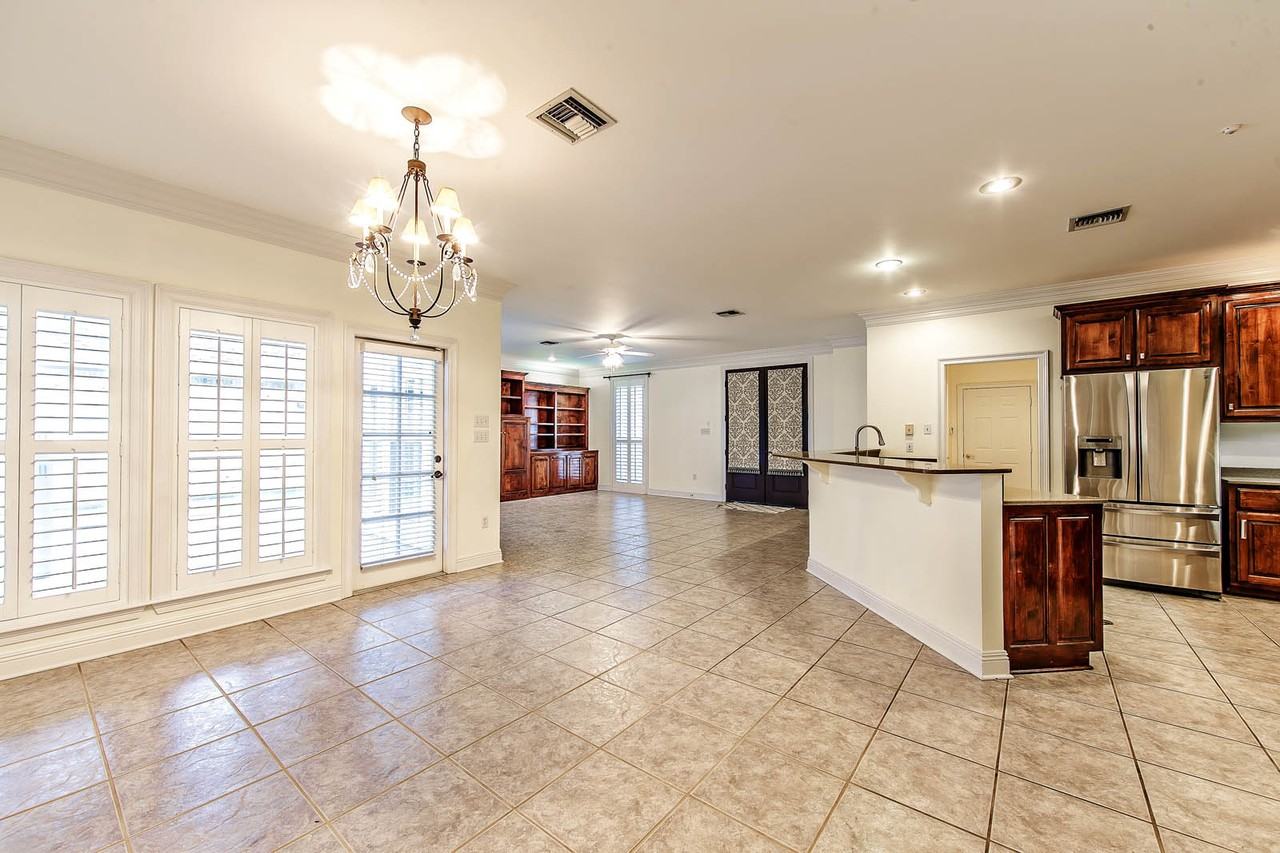 394 Sugar Mill Courtyard - Photo 3 of 7