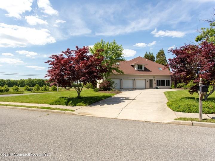 2 Waterbury Ct - Photo 3 of 40