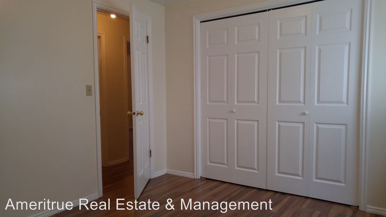 182 S 540 W St - Photo 2 of 22