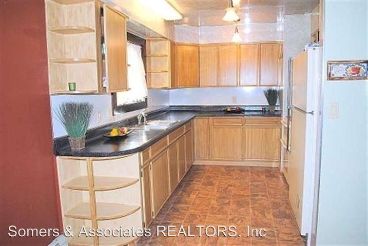 900 Park Dr - Photo 3 of 15