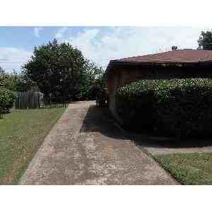 5222 Pennridge Ln - Photo 2 of 2