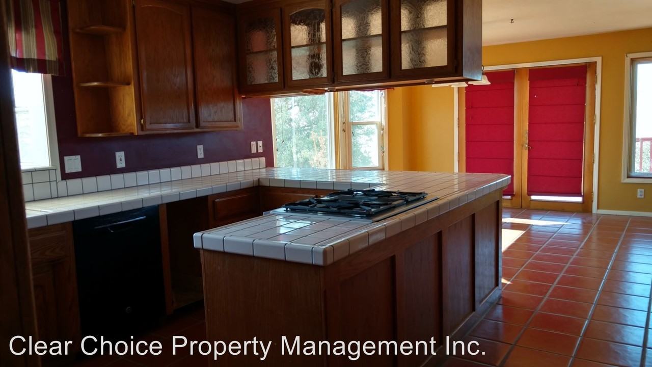 5885 Prancing Deer Rd - Photo 3 of 18