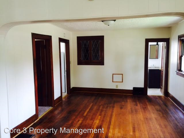 1201 Pekin St - Photo 2 of 8