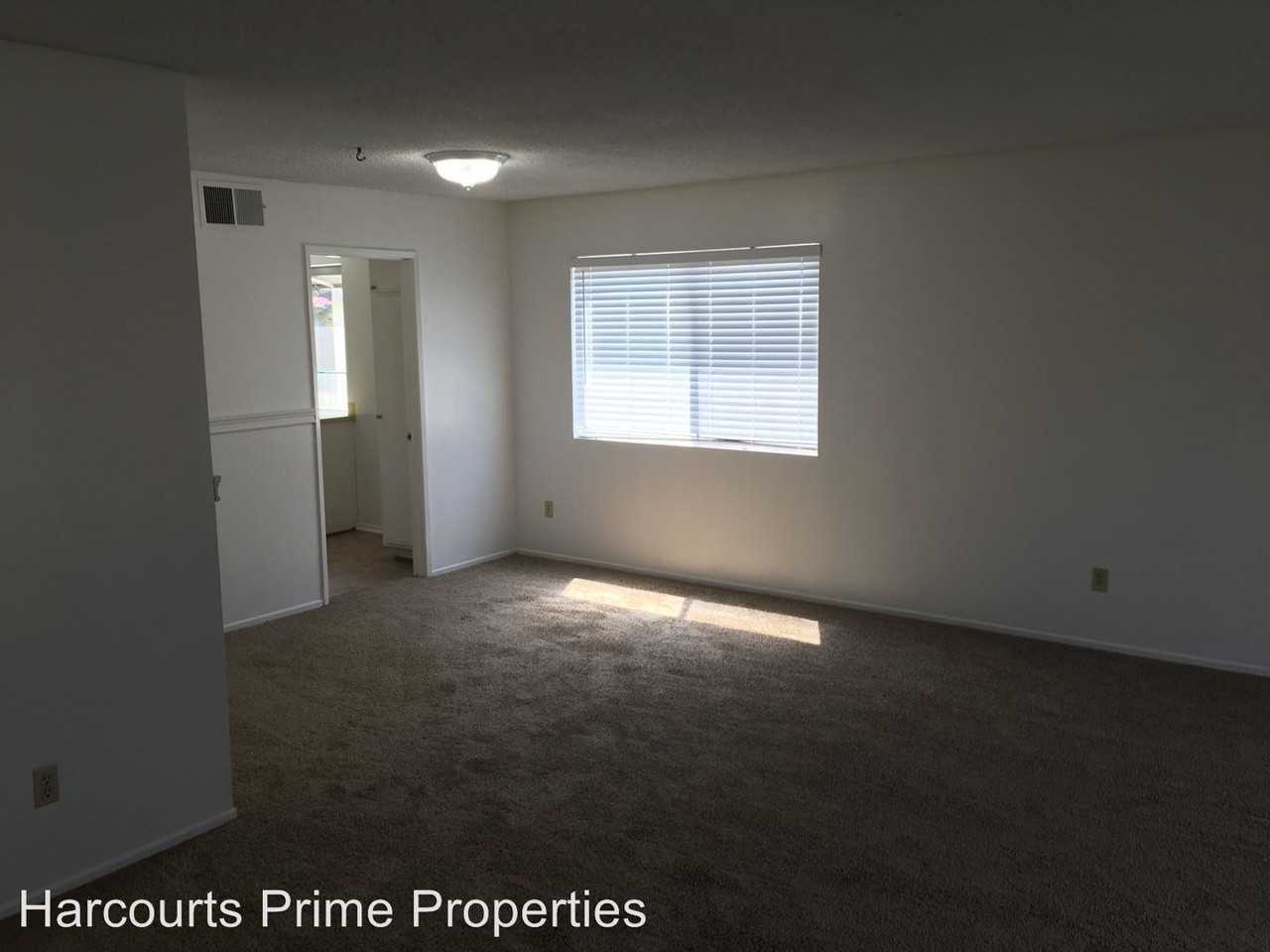 905 Helena Cir - Photo 2 of 25