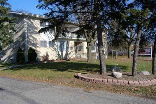 Hidden Oaks Place Apartments - Photo 2 of 10