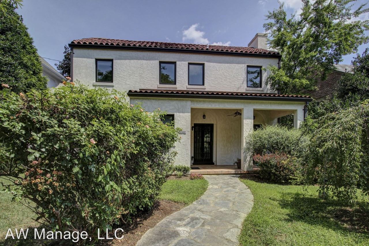 2605 36th Pl NW - Photo 2 of 88