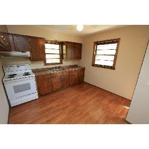 350 28th Ave N - Photo 3 of 15