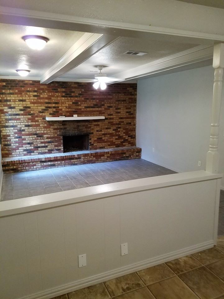 7208 Marilyn Ln - Photo 3 of 12