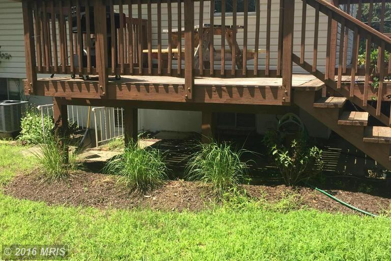 801 Hillside Ave - Photo 2 of 9