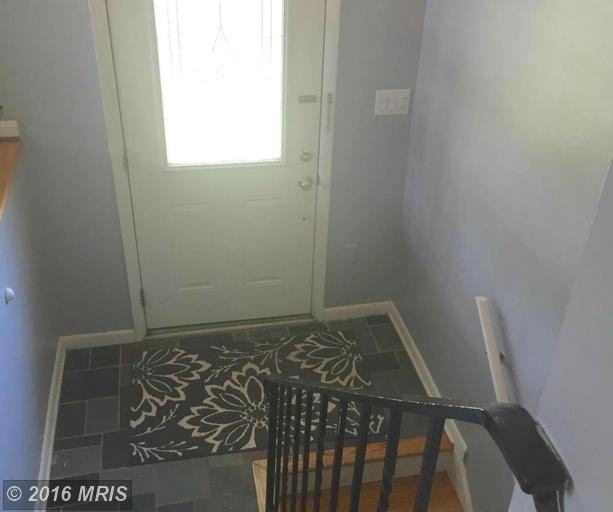 801 Hillside Ave - Photo 3 of 9