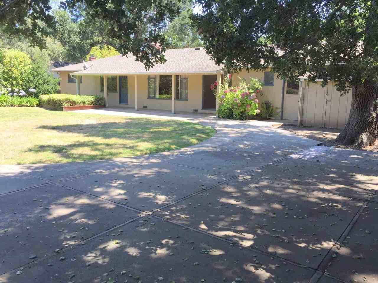 985 Berkeley Ave - Photo 2 of 33