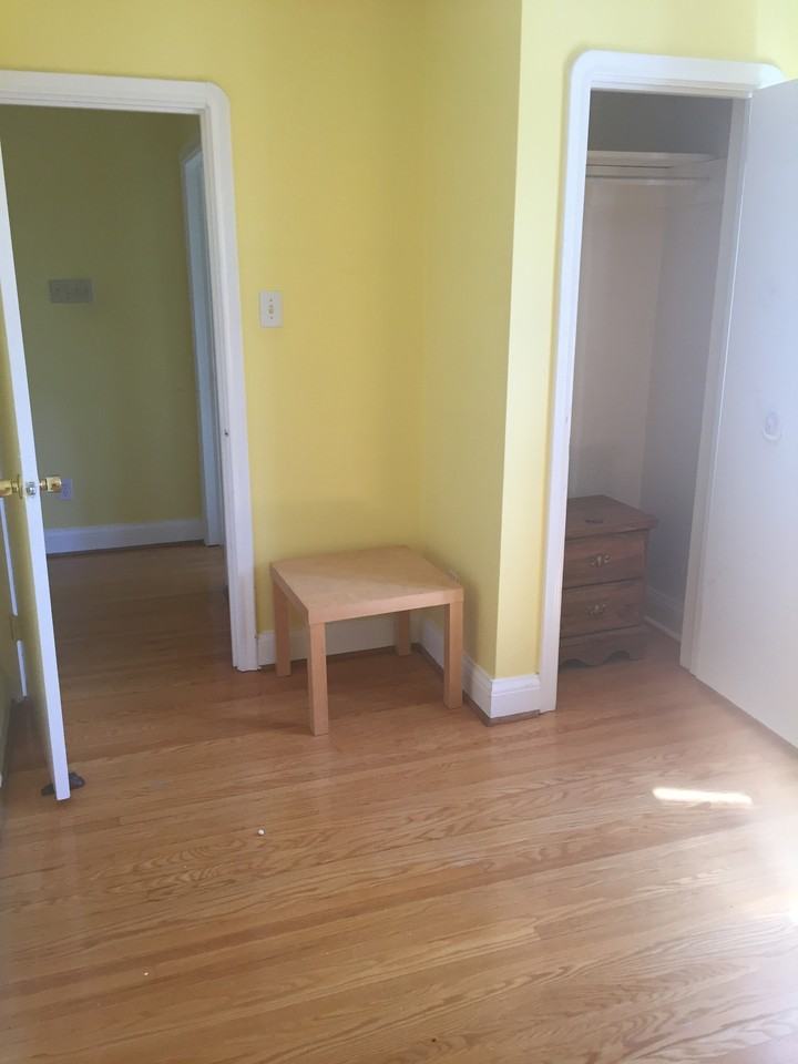 687 Glengrove Avenue - Photo 2 of 8