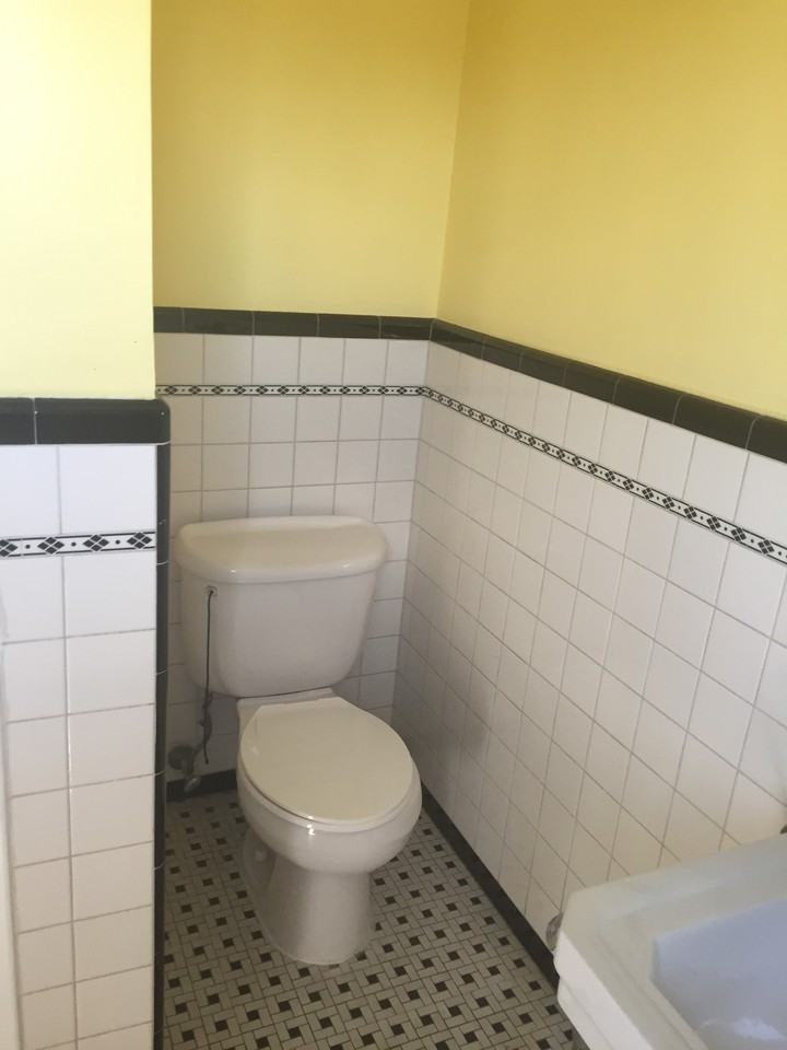 687 Glengrove Avenue - Photo 3 of 8