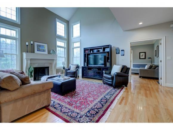 35 Catesby Ln - Photo 2 of 28