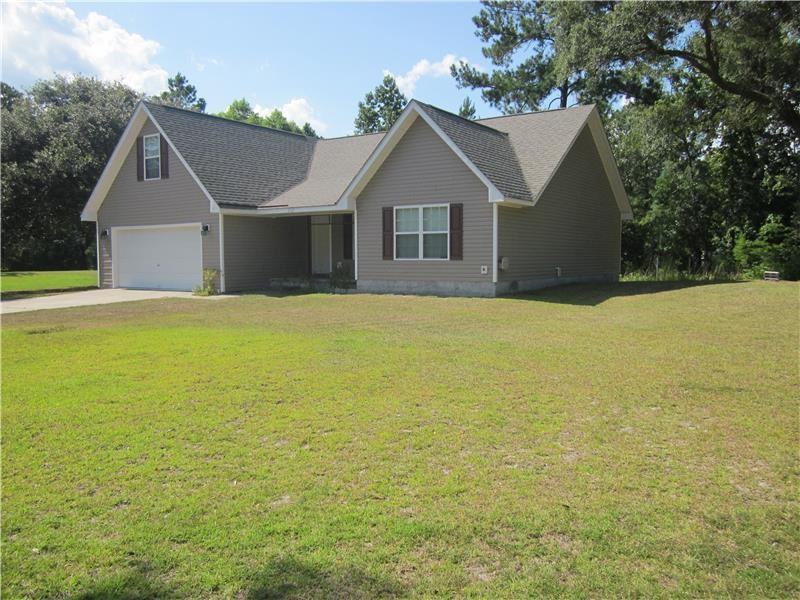 212 Diaz Ct - Photo 3 of 17