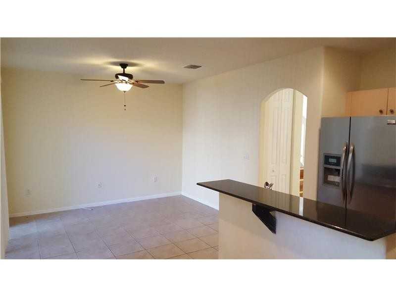 2853 SW 85th Ave #2853 - Photo 2 of 8