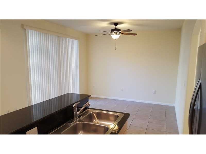 2853 SW 85th Ave #2853 - Photo 3 of 8