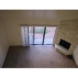 617 S Kacee Ave - Photo 2 of 7