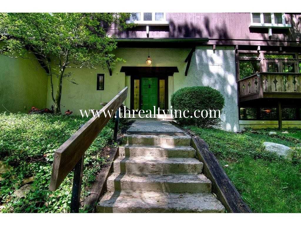 6731 Fox Run Cir - Photo 2 of 24
